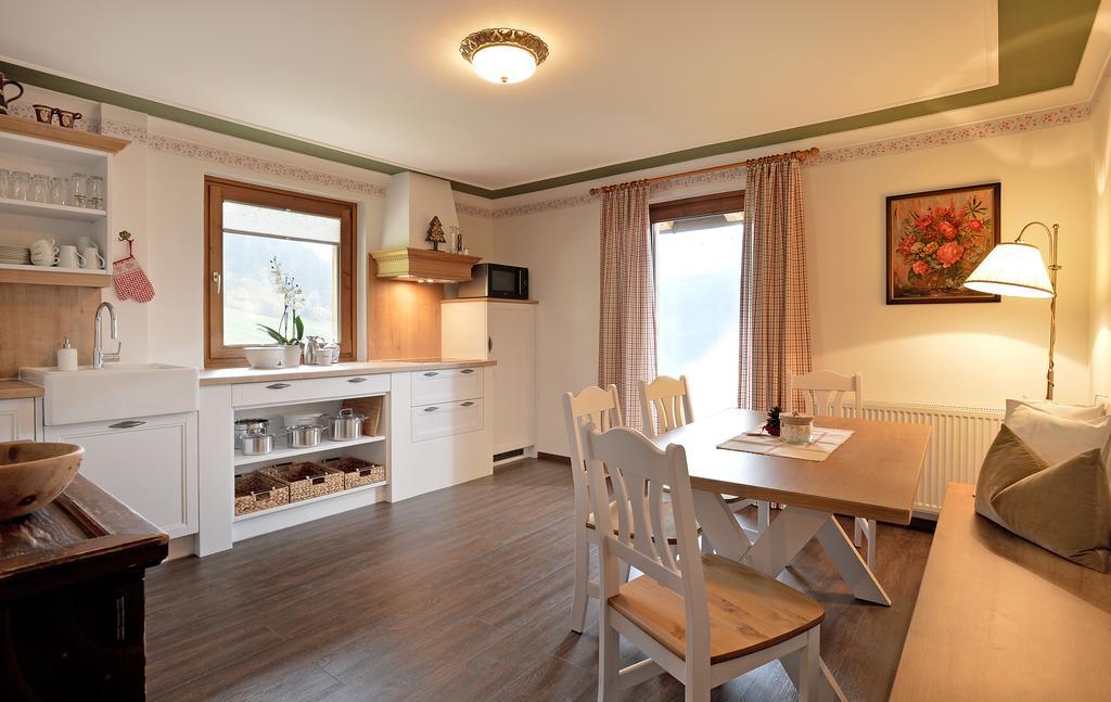 Landhaus Kumbichl Mayrhofen Room photo